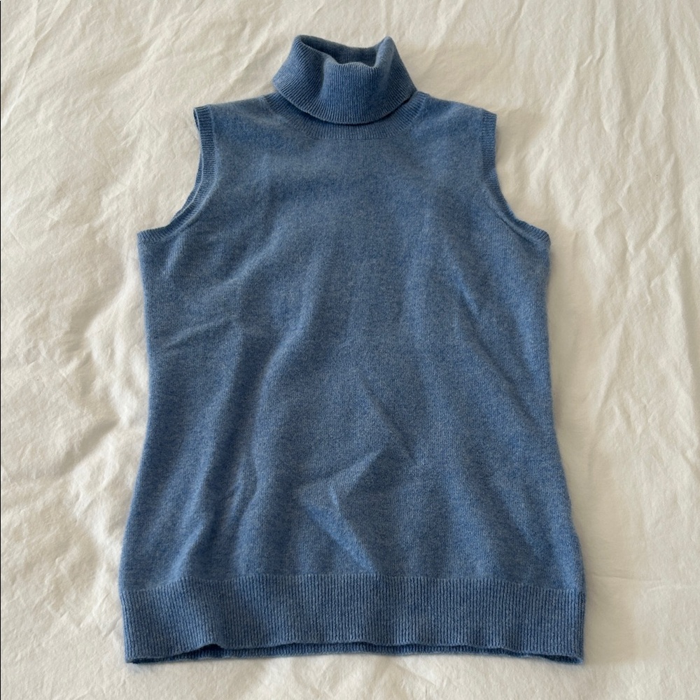 InCashmere Blue Sleeveless Turtleneck Sweater